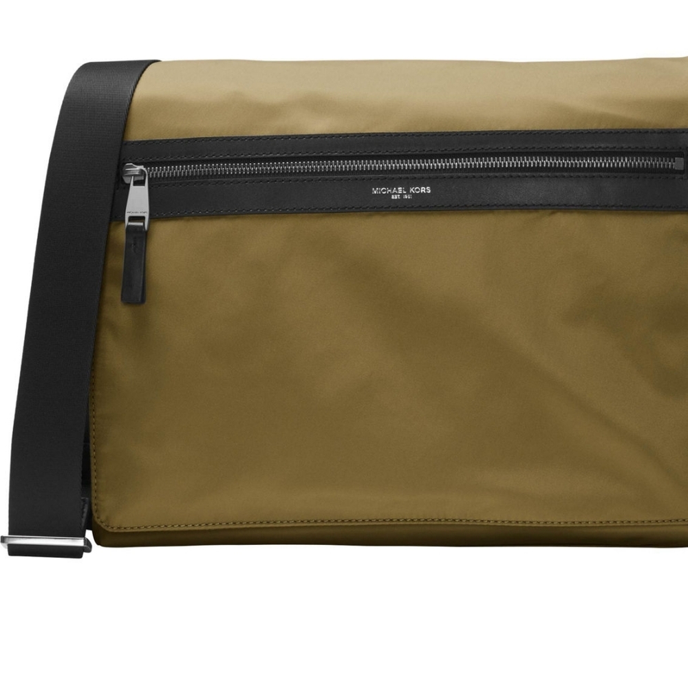 MICHAEL KORS KENT MK Messenger Shoulder Bag Military Army Green Nylon